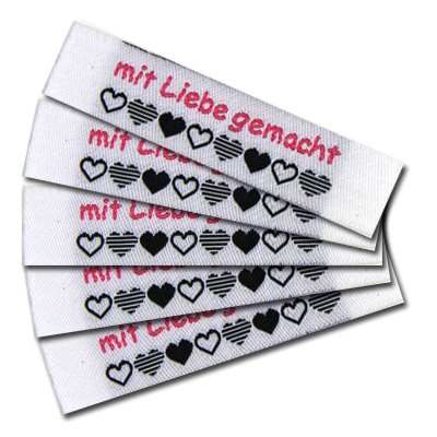 Textiletiketten "mit Liebe gemacht"