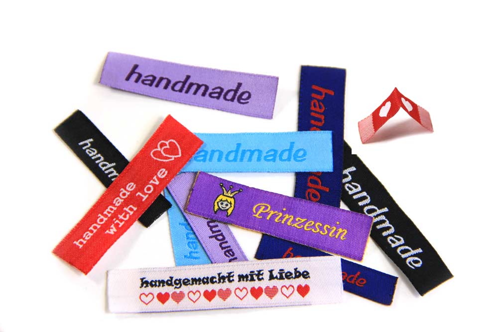 Textiletiketten mit Design von namensbaender.de